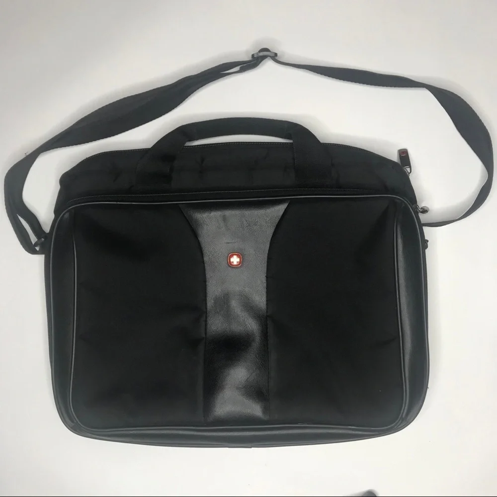 SWISS Army Laptop Bag Leather Detail